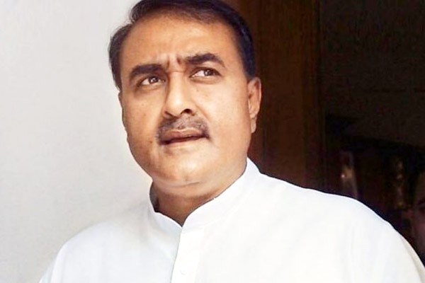 प्रफुल्ल पटेल से जुड़े मामले में ईडी ने दर्ज किए गैंगस्टर 'मिर्ची' के नजदीकियों के बयान प्रफुल्ल पटेल से जुड़े मामले में ईडी ने दर्ज किए गैंगस्टर 'मिर्ची' के नजदीकियों के बयान