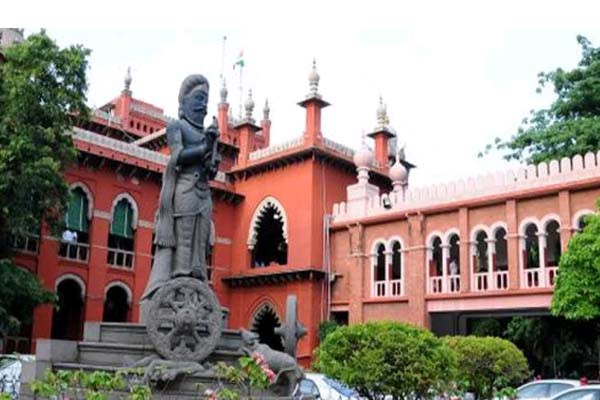 नीट से गरीब बच्चों को फायदा नहीं: मद्रास हाईकोर्ट नीट से गरीब बच्चों को फायदा नहीं: मद्रास हाईकोर्ट