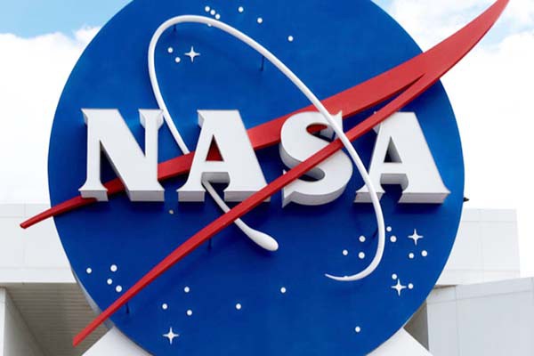 चंद्रयान-2 के लैंडर विक्रम की चांद के सतह पर हुई हार्ड लैंडिंग, नासा ने जारी कीं तस्वीरें