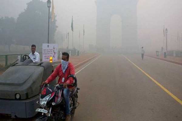 भारत में बढ़े सांस के मरीज भारत में बढ़े सांस के मरीज