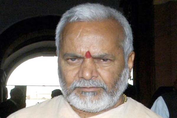 चिन्मयानंद से भाजपा ने बनाई दूरी, प्रवक्ता बोले, पार्टी के सदस्य नहीं - छात्रा के लिए मुसीबत बना मोबाइल चिन्मयानंद से भाजपा ने बनाई दूरी, प्रवक्ता बोले, पार्टी के सदस्य नहीं - छात्रा के लिए मुसीबत बना मोबाइल