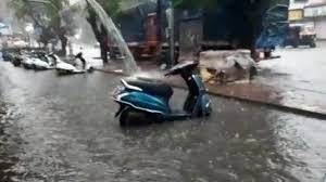 चक्रवात 'महा' का मुंबई तथा ठाणे में भी असर, बारिश से कई इलाकों में भरा पानी