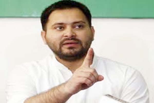 अमेरिका में ट्रंप का समर्थन करना अच्छी बात नहीं-तेजस्वी अमेरिका में ट्रंप का समर्थन करना अच्छी बात नहीं-तेजस्वी