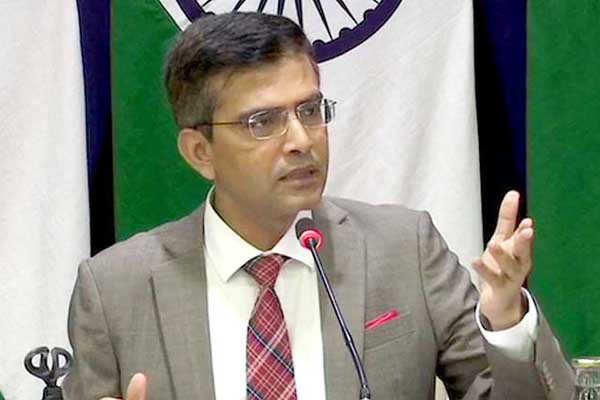 पाक पहले आतंकियों के खिलाफ प्रभावी कार्रवाई करे फिर बताए उसने क्या अच्छे काम किए -विदेशी राजनयिकों को पीओके ले जाने को भारत ने नौटंकी करार दिया पाक पहले आतंकियों के खिलाफ प्रभावी कार्रवाई करे फिर बताए उसने क्या अच्छे काम किए -विदेशी राजनयिकों को पीओके ले जाने को भारत ने नौटंकी करार दिया