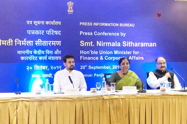 निर्मला के मास्टर स्ट्रोक झूला बाजार, निवशेकों ने कमाएं 5 लाख करोड़ निर्मला के मास्टर स्ट्रोक झूला बाजार, निवशेकों ने कमाएं 5 लाख करोड़