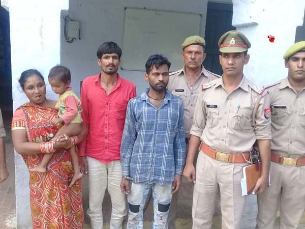 महिलाओं को बेचने वाले गिरोह का किया भंडाफोड महिलाओं को बेचने वाले गिरोह का किया भंडाफोड
