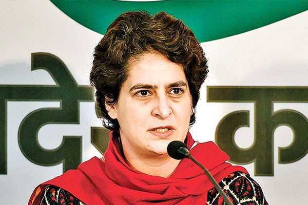 कर्जमाफी के नाम पर किसानों से धोखा: प्रियंका गांधी -ट्वीट कर उप्र की योगी सरकार पर साधा निशाना कर्जमाफी के नाम पर किसानों से धोखा: प्रियंका गांधी -ट्वीट कर उप्र की योगी सरकार पर साधा निशाना