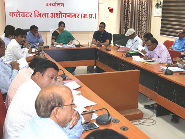 जनसुनवाई में प्राप्त शिकायतों का उसी दिन होगा निराकरण- कलेक्टर जनसुनवाई में प्राप्त शिकायतों का उसी दिन होगा निराकरण- कलेक्टर
