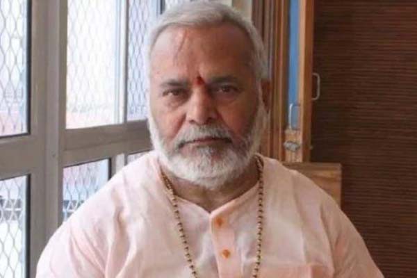 चिन्मयानंद को संत समाज से बाहर करने से पहले मिलेगा अपना पक्ष रखने का मौका चिन्मयानंद को संत समाज से बाहर करने से पहले मिलेगा अपना पक्ष रखने का मौका