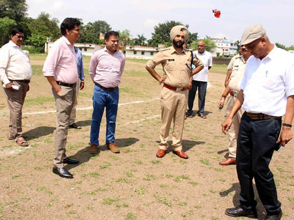 जिले में मुख्यमंत्री के कार्यक्रम को लेकर कलेक्टर एवं एसपी ने किया विभिन्न स्थानों का निरीक्षण जिले में मुख्यमंत्री के कार्यक्रम को लेकर कलेक्टर एवं एसपी ने किया विभिन्न स्थानों का निरीक्षण