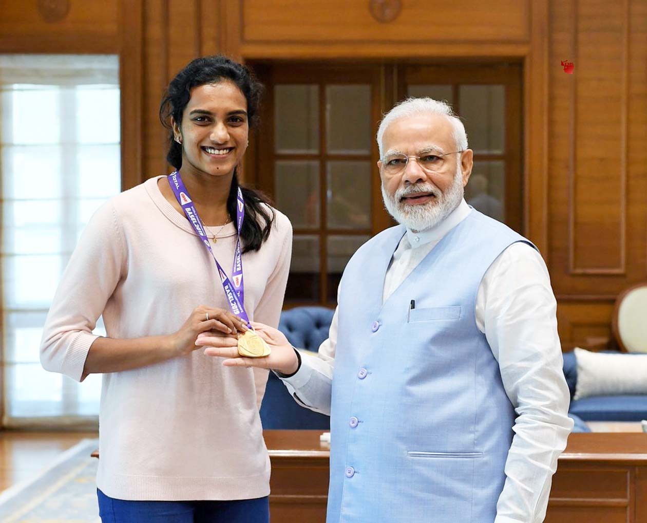 प्रधानमंत्री मोदी से मिलीं सिंधू