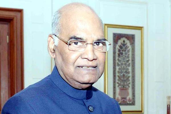 बापू ने शांति के साथ आतंक से लड़ने का भी पाठ पढ़ाया : राष्ट्रपति कोविंद बापू ने शांति के साथ आतंक से लड़ने का भी पाठ पढ़ाया : राष्ट्रपति कोविंद