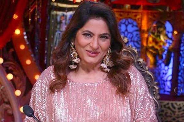 बेटे से बिछड़ कर उदास हुईं अर्चना पूरन सिंह बेटे से बिछड़ कर उदास हुईं अर्चना पूरन सिंह