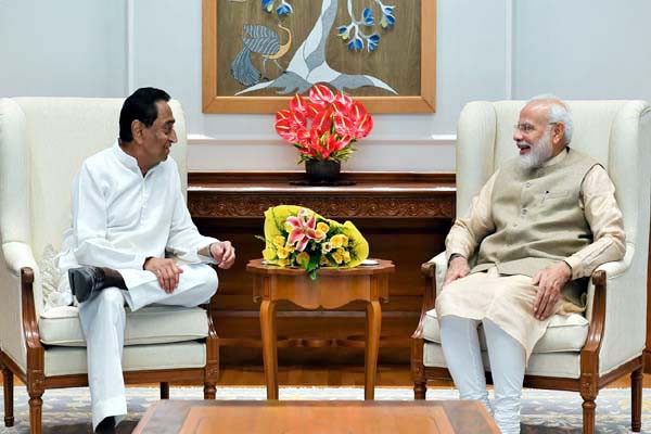 पीएम से मुलाकात कर सीएम कमलनाथ ने मांगा 16 हजार करोड़ का बाढ़ राहत पैकेज पीएम से मुलाकात कर सीएम कमलनाथ ने मांगा 16 हजार करोड़ का बाढ़ राहत पैकेज