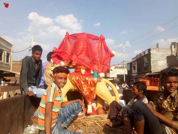 शक्ति आराधना में रमा शहर पाण्डालों में विराजी दुर्गा प्रतिमाएं शक्ति आराधना में रमा शहर पाण्डालों में विराजी दुर्गा प्रतिमाएं