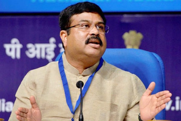मंगोलिया में भारत की मदद से तेल शोधक कारखाना 2022 अंत तक हो जाएगा तैयार: प्रधान मंगोलिया में भारत की मदद से तेल शोधक कारखाना 2022 अंत तक हो जाएगा तैयार: प्रधान