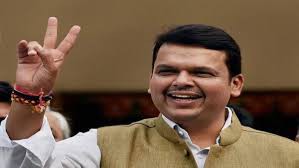 महाराष्ट्र में फडणवीस को दिया सरकार बनाने का न्योता, बहुमत 48 घंटे में करना होगा साबित महाराष्ट्र में फडणवीस को दिया सरकार बनाने का न्योता, बहुमत 48 घंटे में करना होगा साबित