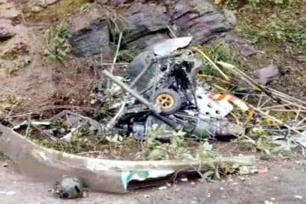 भूटान में क्रैश हुआ सेना का चीता हेलिकॉप्टर, दो पायलट शहीद भूटान में क्रैश हुआ सेना का चीता हेलिकॉप्टर, दो पायलट शहीद