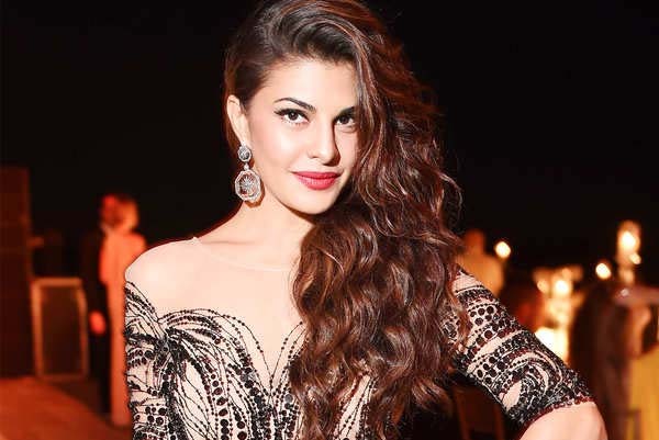 सोशल मीडिया से जुड़ी परेशानियां जैकलीन ने की शेयर सोशल मीडिया से जुड़ी परेशानियां जैकलीन ने की शेयर