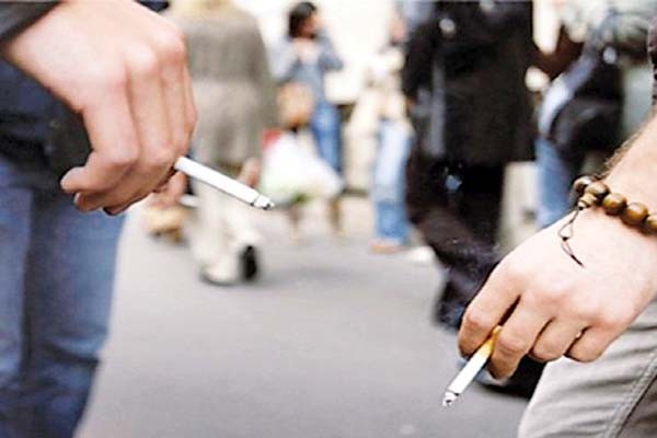 सार्वजनिक जगहों पर धूम्रपान करना पड़ेगा महंगा सार्वजनिक जगहों पर धूम्रपान करना पड़ेगा महंगा