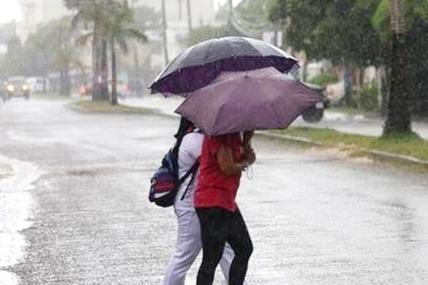 उत्तर भारत में हल्की बारिश से लोगों को मिली गर्मी से राहत - मौसम विभाग ने कहा- इस सप्ताह तापमान में राहत मिलने की कोई उम्मीद नहीं उत्तर भारत में हल्की बारिश से लोगों को मिली गर्मी से राहत - मौसम विभाग ने कहा- इस सप्ताह तापमान में राहत मिलने की कोई उम्मीद नहीं