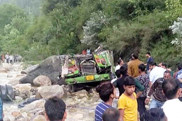 कुल्लू बस हादसा : 44 शव बरामद कुल्लू बस हादसा : 44 शव बरामद