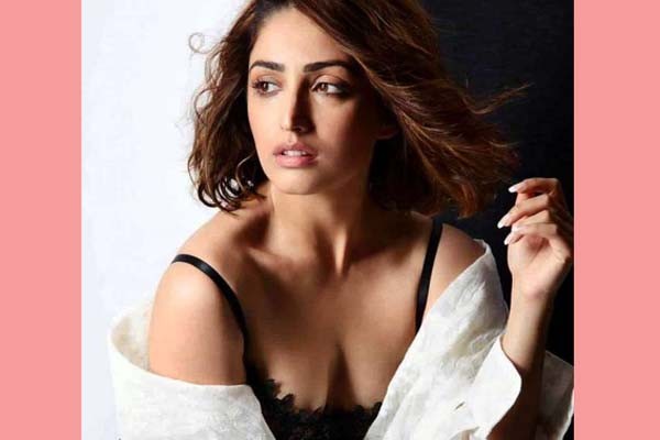 यामी के हाथ लगी यह बड़ी फिल्म -मेकर्स ने किया अधिकारिक ऐलान यामी के हाथ लगी यह बड़ी फिल्म -मेकर्स ने किया अधिकारिक ऐलान