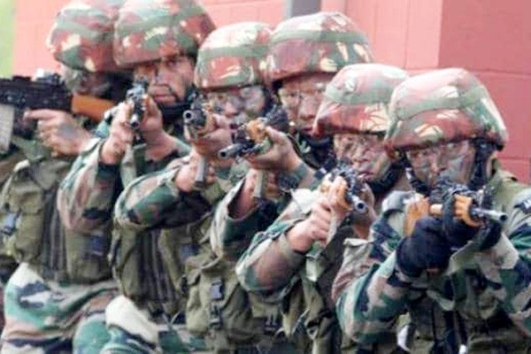 सेना ने सर्जिकल स्ट्राइक जैसे ऑपरेशन के लिए किया अभ्यास सेना ने सर्जिकल स्ट्राइक जैसे ऑपरेशन के लिए किया अभ्यास