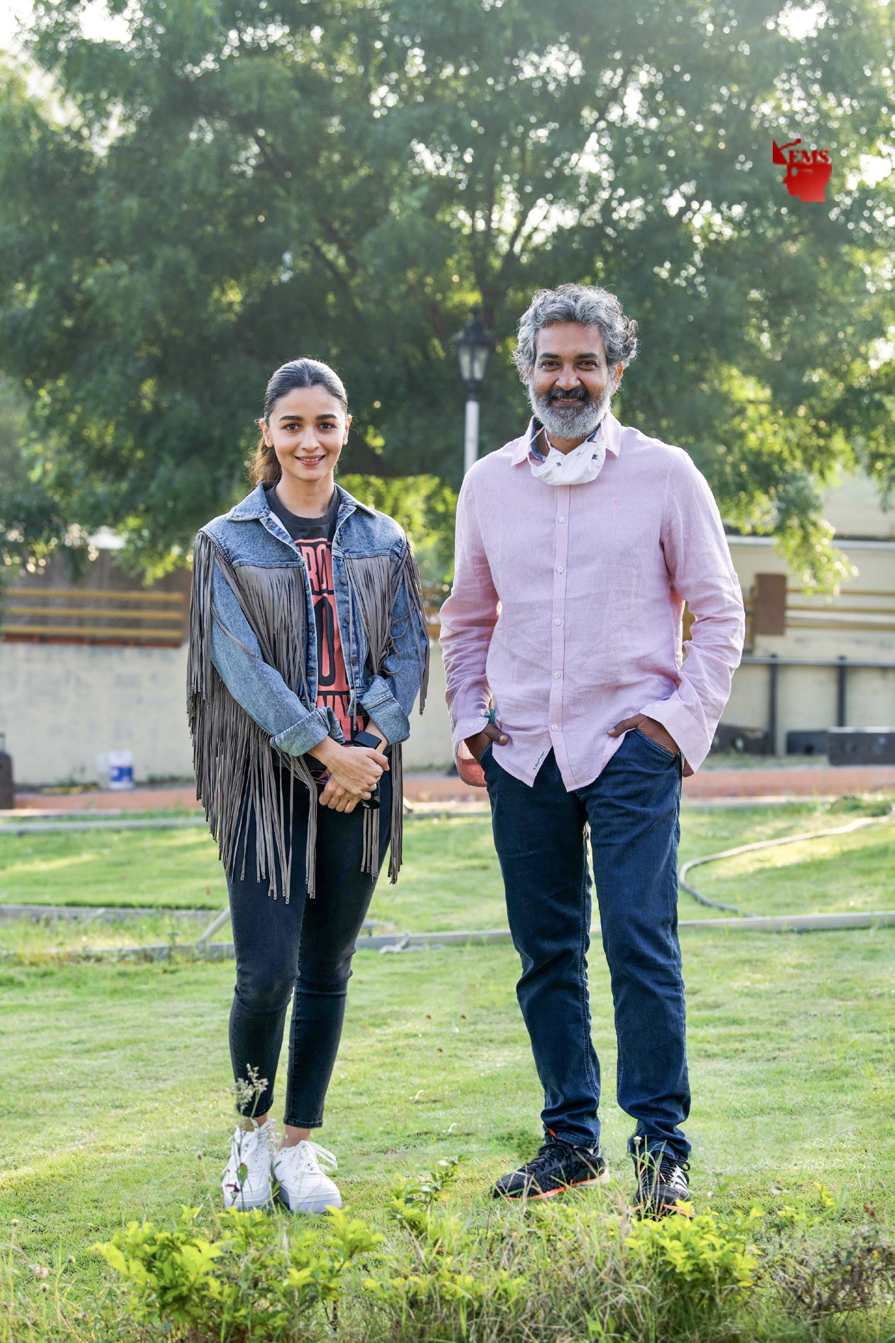 आलिया भट्ट ने शुरू की फिल्म "आरआरआर" की शूटिंग आलिया भट्ट ने शुरू की फिल्म "आरआरआर" की शूटिंग