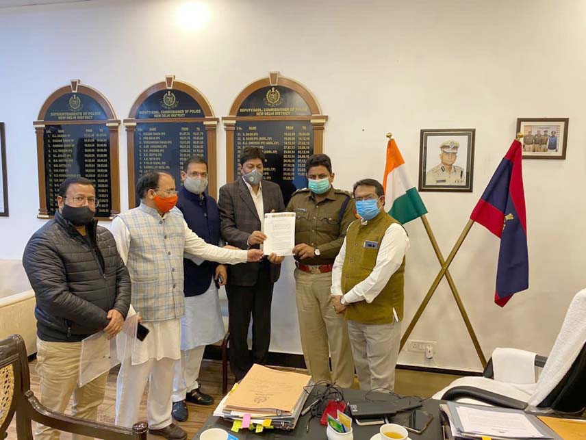 दिल्ली भाजपा ने की उपमुख्यमंत्री मनीष सिसोदिया और दुर्गेश पाठक के खिलाफ पुलिस में शिकायत दिल्ली भाजपा ने की उपमुख्यमंत्री मनीष सिसोदिया और दुर्गेश पाठक के खिलाफ पुलिस में शिकायत