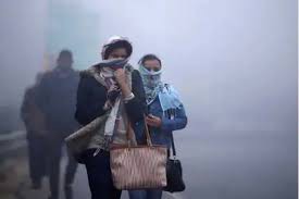 ठंड के प्रकोप से दिल्ली बेहाल, तापमान में मामूली बढोत्तरी की संभावना ठंड के प्रकोप से दिल्ली बेहाल, तापमान में मामूली बढोत्तरी की संभावना