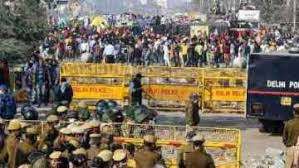 गाजीपुर-दिल्ली सीमा पर किसानों का बवाल, नड्डा के घर केंद्रीय मंत्रियों की बैठक, शाह-राजनाथ भी पहुंचे गाजीपुर-दिल्ली सीमा पर किसानों का बवाल, नड्डा के घर केंद्रीय मंत्रियों की बैठक, शाह-राजनाथ भी पहुंचे
