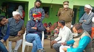 हाथरस में फिर से गरमा रही सियासत हाथरस में फिर से गरमा रही सियासत