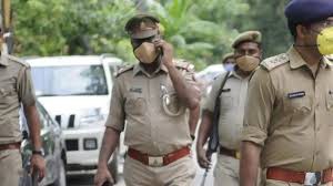 हैदराबाद पुलिस ने करोड़ों रुपये के लोन ऐप घोटाले में शामिल चीनी नागरिक को गिरफ्तार किया हैदराबाद पुलिस ने करोड़ों रुपये के लोन ऐप घोटाले में शामिल चीनी नागरिक को गिरफ्तार किया
