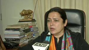 सांसद लेखी ने कहा, यह हाउस अरेस्ट नहीं है बल्कि घर में आराम है सांसद लेखी ने कहा, यह हाउस अरेस्ट नहीं है बल्कि घर में आराम है