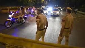 दिल्ली में कल नाइट कर्फ्यू कैसे मनाएं नए साल का जश्न