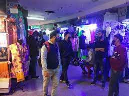 अंडरग्राउंड पालिका बाजार का कारोबार दीपावली के बाद 50 फीसदी पिट गया अंडरग्राउंड पालिका बाजार का कारोबार दीपावली के बाद 50 फीसदी पिट गया