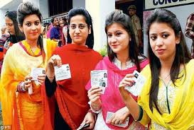 बंगाल में महिला तय करेंगी किसके सिर सजेगा ताज बंगाल में महिला तय करेंगी किसके सिर सजेगा ताज