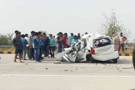 यमुना एक्सप्रेस वे पर दर्दनाक हादसा यमुना एक्सप्रेस वे पर दर्दनाक हादसा