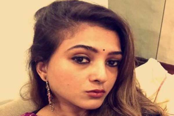 करिश्मा प्रकाश ने क्वान टैलेंट मैनेजमेंट कंपनी से दिया इस्तीफा करिश्मा प्रकाश ने क्वान टैलेंट मैनेजमेंट कंपनी से दिया इस्तीफा