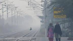  श्रीनगर में न्यूनतम तापमान शून्य से तीन डिग्री सेल्सियस नीचे, दिल्ली में इस बार रेकार्ड सर्दी 