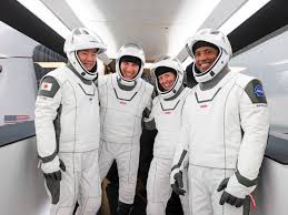  अंतरिक्ष यात्रियों को इंटरनेशनल स्पेस सेंटर में किया रवाना