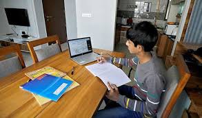 निजी स्कूल बंद कर सकते हैं ऑनलाइन क्लासेज, 15 लाख छात्रों होंगे प्रभावित निजी स्कूल बंद कर सकते हैं ऑनलाइन क्लासेज, 15 लाख छात्रों होंगे प्रभावित