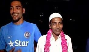 टेस्ट श्रंखला के लिए ऑस्ट्रेलिया में मौजूद सिराज के पिता का निधन टेस्ट श्रंखला के लिए ऑस्ट्रेलिया में मौजूद सिराज के पिता का निधन