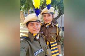 चाय वाले की 2 बेटियों ने पिता की बढ़ाई शान, हिमाचल पुलिस में हुई भर्ती चाय वाले की 2 बेटियों ने पिता की बढ़ाई शान, हिमाचल पुलिस में हुई भर्ती