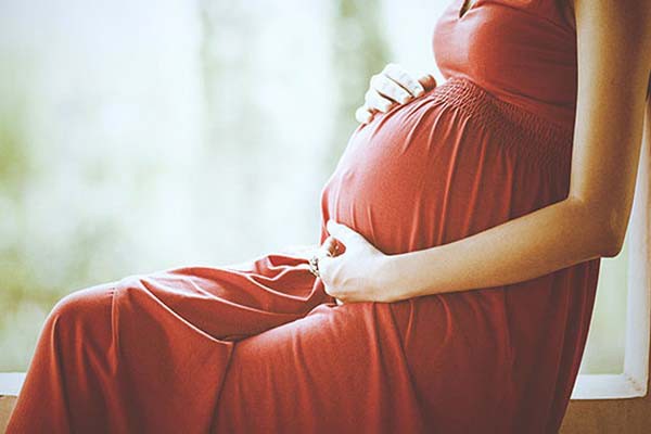 मोटापे से गर्भधारण में होती है समस्याएं मोटापे से गर्भधारण में होती है समस्याएं