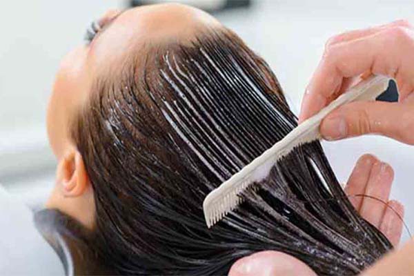 हेयर मास्क से रहेंगे खूबसूरत और रेशमी बाल हेयर मास्क से रहेंगे खूबसूरत और रेशमी बाल