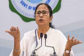 ममता का 'हिन्दू कार्ड'- 8,000 पुजारियों को 1,000 रुपये मासिक सहायता और मुफ्त आवास का ऐलान ममता का 'हिन्दू कार्ड'- 8,000 पुजारियों को 1,000 रुपये मासिक सहायता और मुफ्त आवास का ऐलान