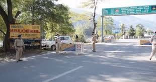 पुलिस चैकिंग में टूरिस्ट गाड़ी से 3 रिवाल्वर बरामद, 4 गिरफ्तार -पीएम मोदी के 3 अक्टूबर को मनाली दौरे को लेकर सतर्क हैं सुरक्षाबल पुलिस चैकिंग में टूरिस्ट गाड़ी से 3 रिवाल्वर बरामद, 4 गिरफ्तार -पीएम मोदी के 3 अक्टूबर को मनाली दौरे को लेकर सतर्क हैं सुरक्षाबल