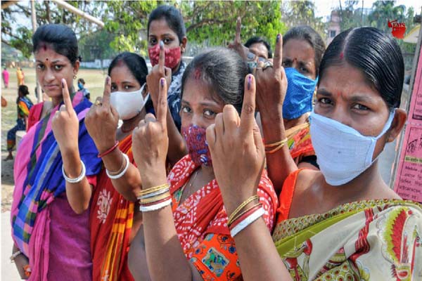 बंगाल में सातवें चरण में 75.06% मतदान बंगाल में सातवें चरण में 75.06% मतदान